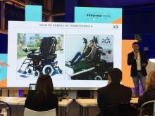 ROIS Medical presenta su silla de ruedas con grúa incorporada en Infarma Madrid 2018