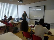 Escola de Frikis es una iniciativa ue tiene como finalidad promover las disciplinas de Ciencia, Tecnologías, Ingeniería y Matemáticas entre niños y niñas de entre 6 y 12 años