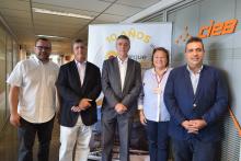 Climent se ha interesado por los desarrollos de estas empresas y ha comentado con sus promotores aspectos como la innovación