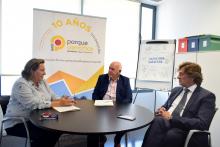 El presidente de CEDELCO, Joaquín Pérez, el secretario de la entidad, Antonio García, y la directora-gerente del PCUMH