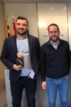 El emprendedor César Mesa recoge el premio Emprendedor del Mes correspondiente a noviembre que otorga el Ayuntamiento de Elche