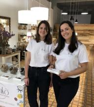 Alicia Navarro y Mercedes Castelló, promotoras de Henko Snacks