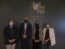 Los responsables de la UMH en la firma con la start-up D13c Studio