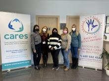 La cofundadora de la firma del PCUMH, Aida Carrillo, y la presidenta de esta plataforma, Salud Alarcón, han sido las encargadas de suscribir este acuerdo