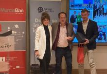 Top Capital, organizado por Murcia-Ban y el PCUMH, rinde homenaje a Cosme Bernabé por su labor como business ángel en Murcia y Alicante